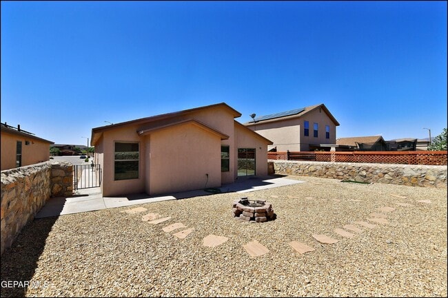 Building Photo - 11613 Ochre Bluff Ln