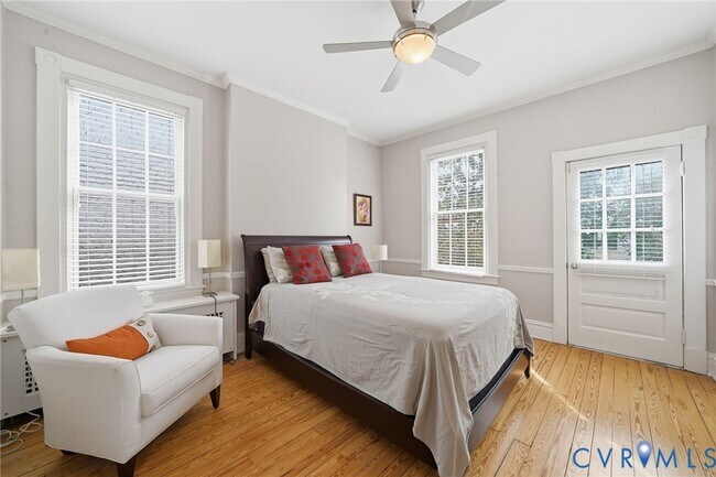 Building Photo - 2005 Stuart Ave