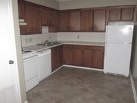 Building Photo - 3015 Courtney Ave