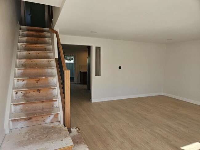 Building Photo - 5060 E Hinsdale Pl