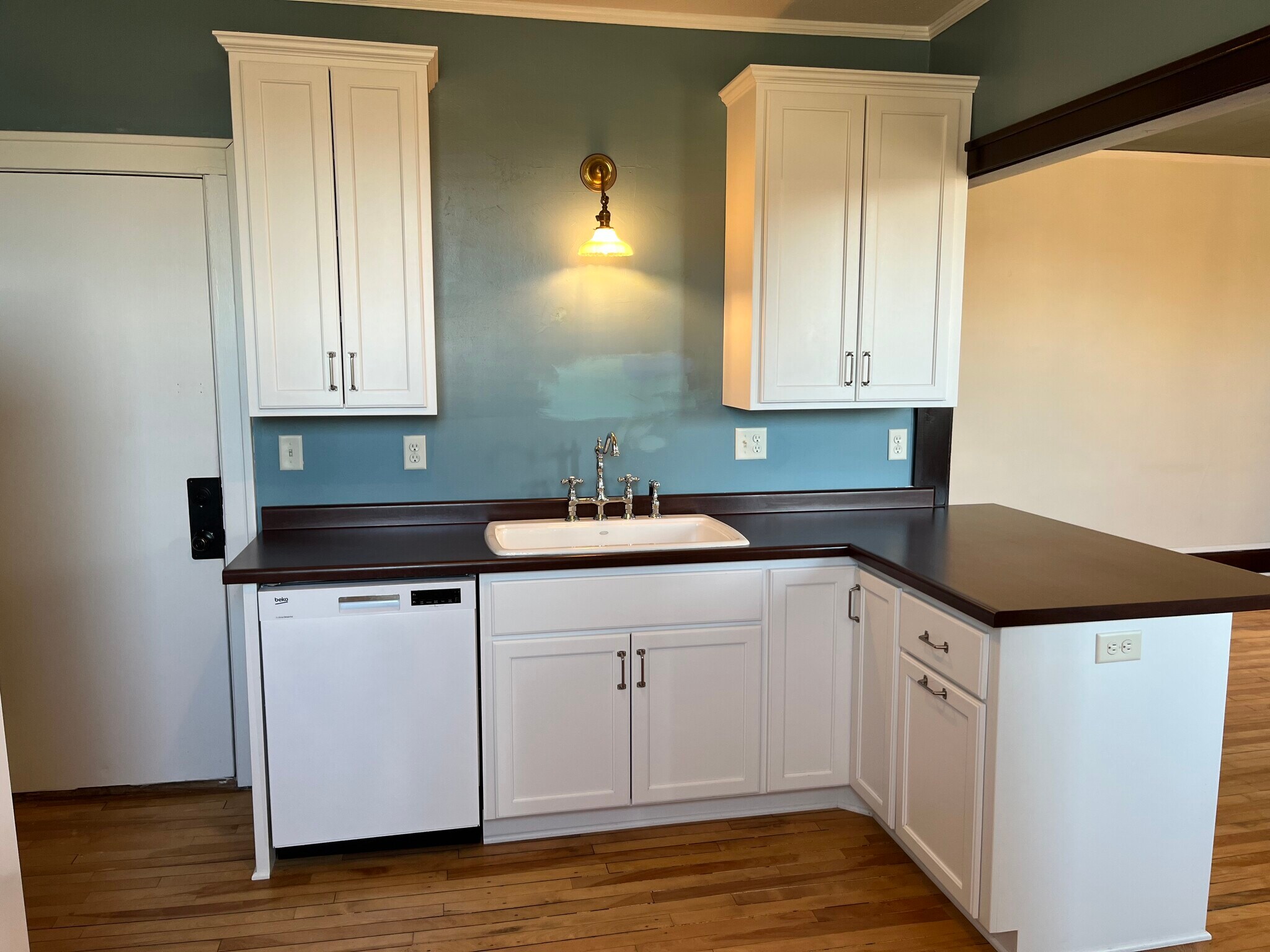 Building Photo - 415 E Saint Germain St