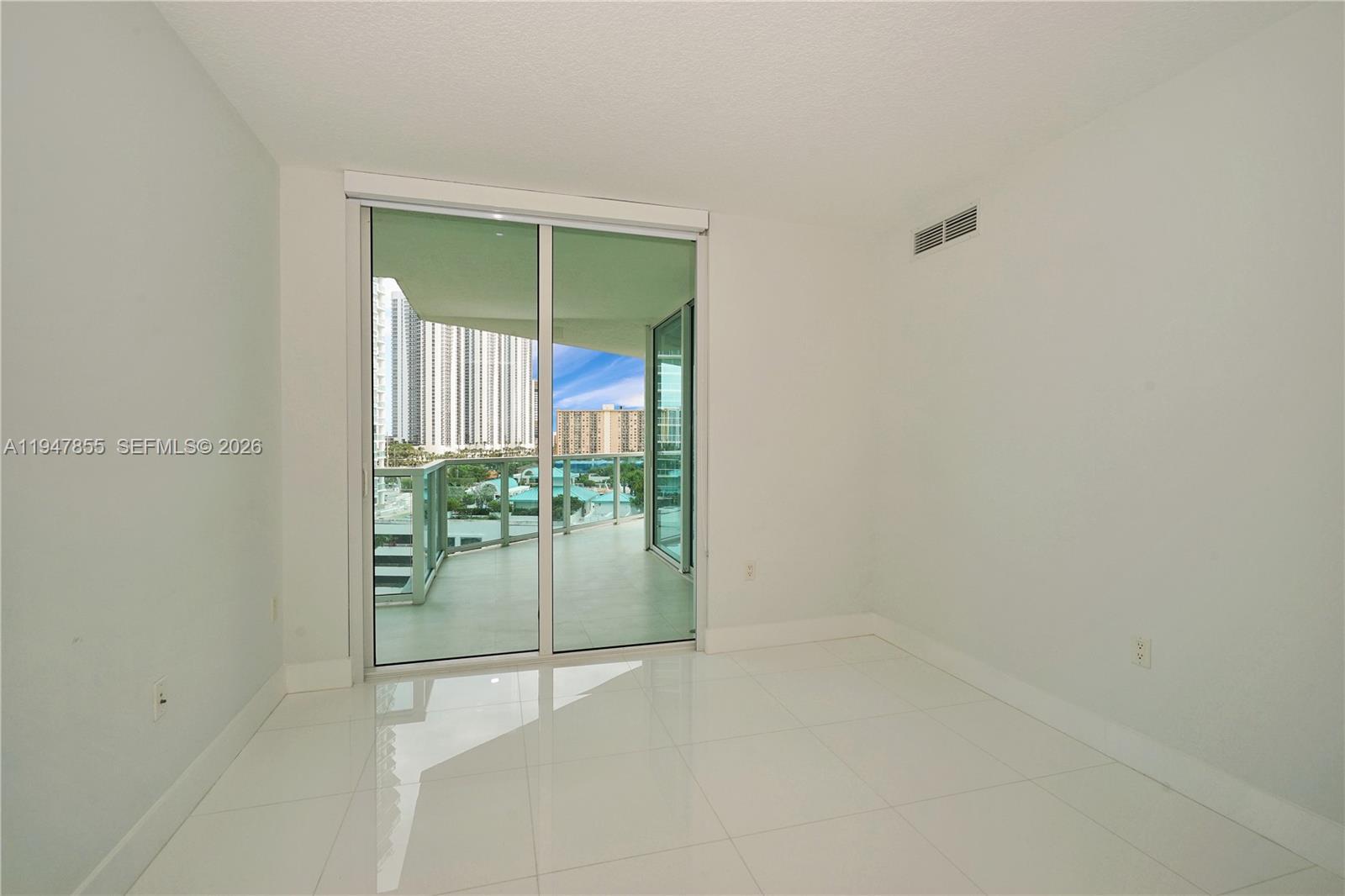 Building Photo - 250 Sunny Isles Blvd