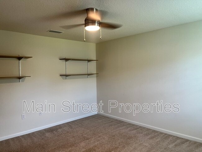 Building Photo - 5862 Blackhorse Cir