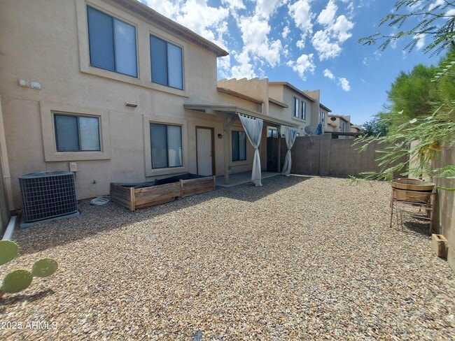 Building Photo - 1360 Leon Way