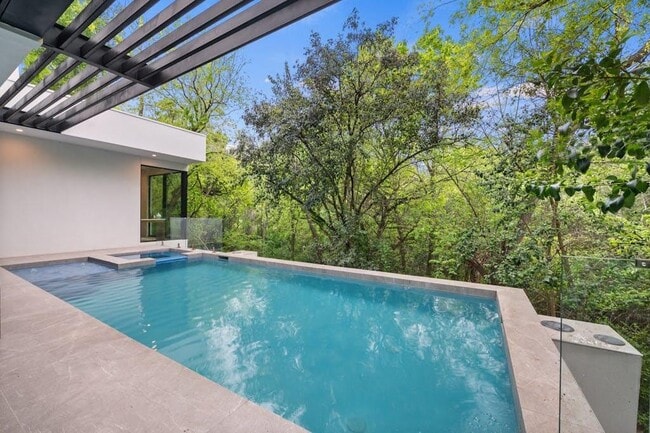 Building Photo - 3415 Rosefinch Trail