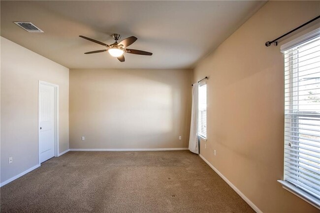 Building Photo - 607 Brashear Ln