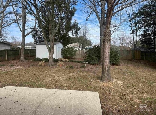 Building Photo - 124 Oakwood Ave