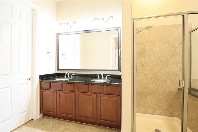 Building Photo - 2461 Embleton Dr