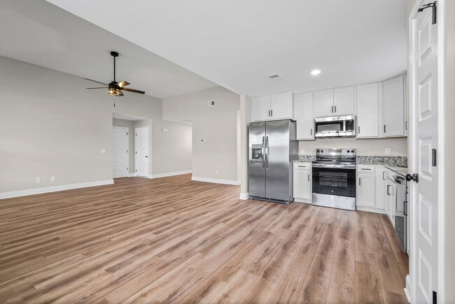 Building Photo - New Construction Three Bedroom!