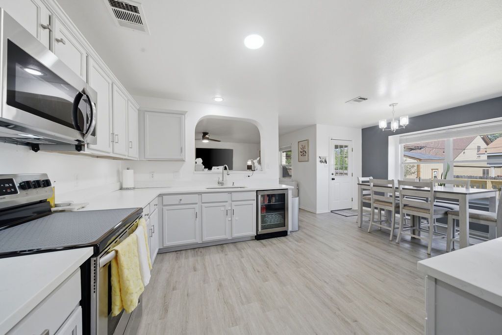 Building Photo - 3914 Bear Oak Path