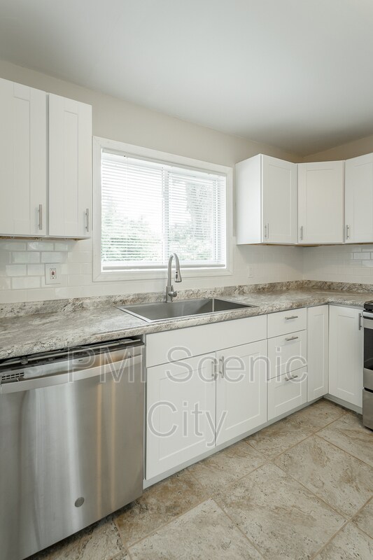 Building Photo - 1375 Orbit Dr