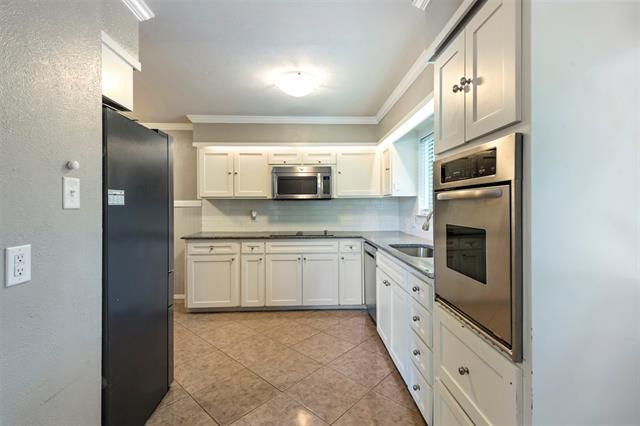 Building Photo - 1403 Cliffwood Rd