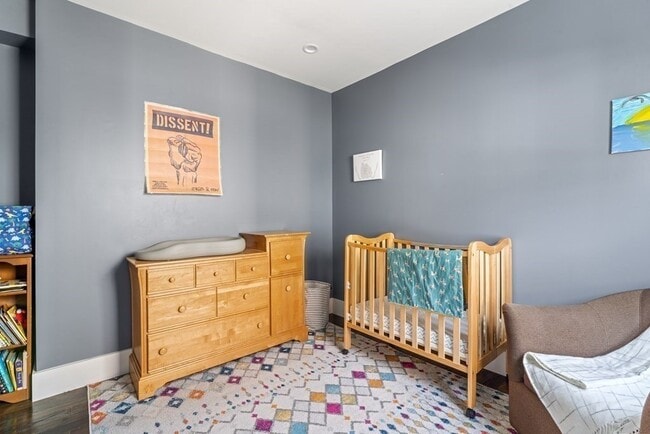 Building Photo - 19 Harrison St