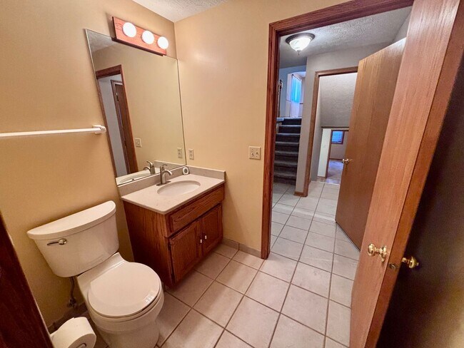 Building Photo - 16306 Lafayette Ave