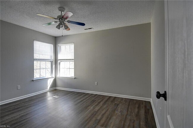 Building Photo - 3504 Fontwell Ct