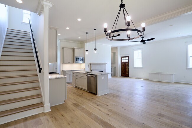 Building Photo - 406 Shakespeare Ln