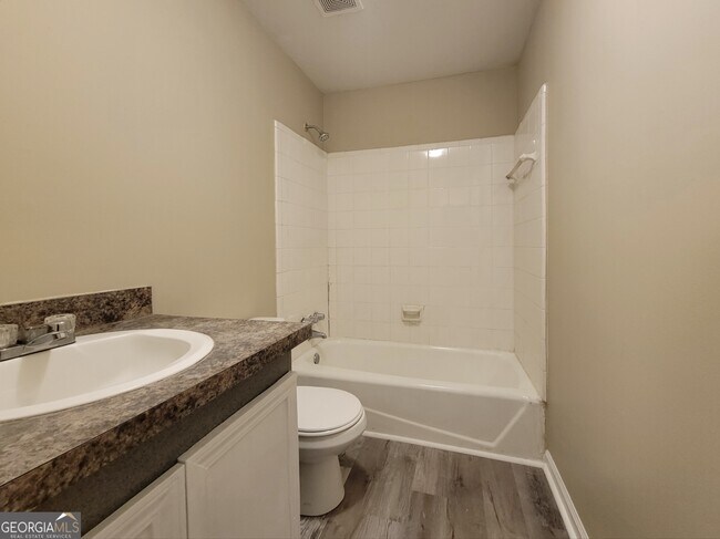 Building Photo - 357 Emily Cir