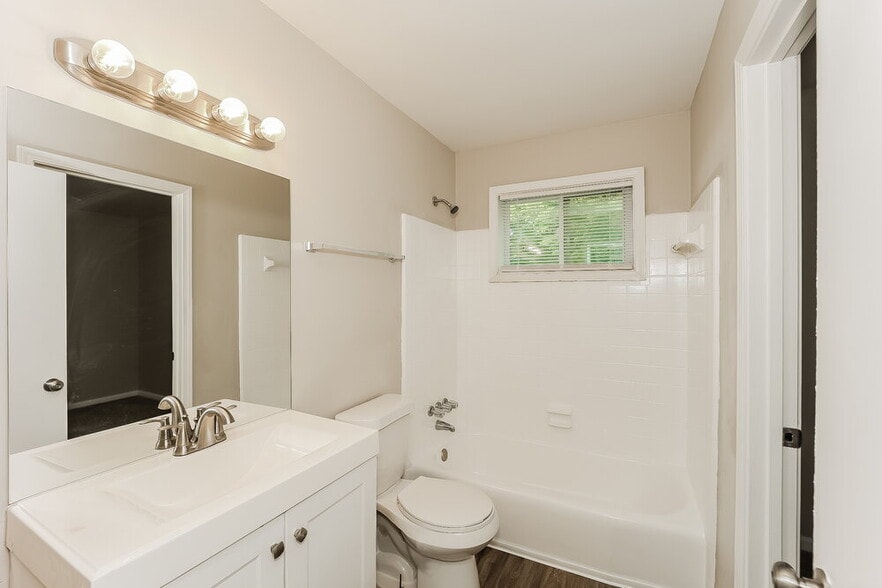 Building Photo - 5234 Norman Blvd