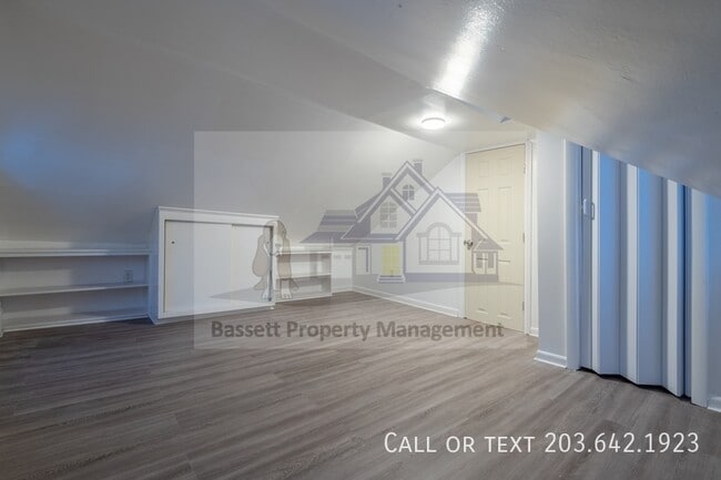 Building Photo - 48 Jackson St