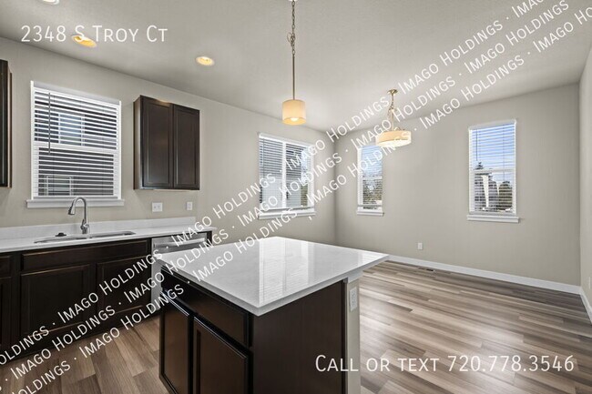 Building Photo - 2348 S Troy Ct