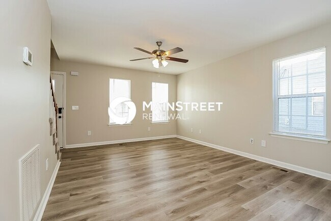 Building Photo - 3 Bedroom Pet-Friendly Home in ANTIOCH, TN with Main Street Renewal