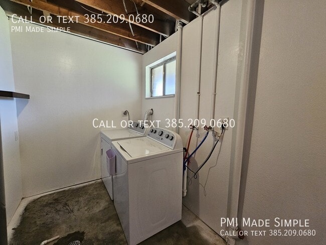 Building Photo - 260 S 400 E