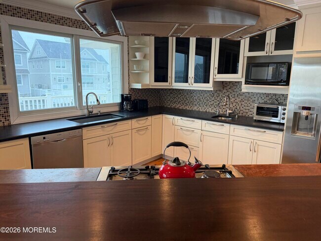 Building Photo - 326 Cutter Ln