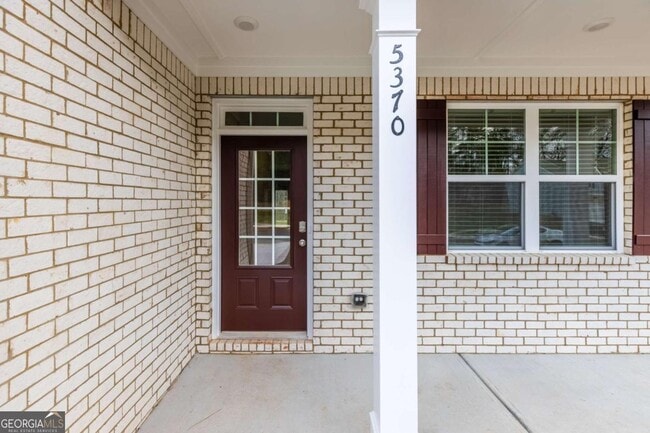 Building Photo - 5370 Swan Ln