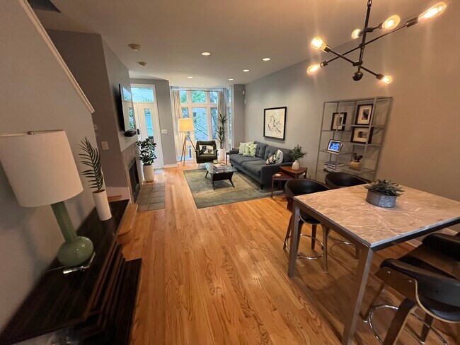 2 floor living space connected kitchen - 1713 W Diversey Pky