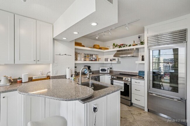 Building Photo - 2040 Franklin St