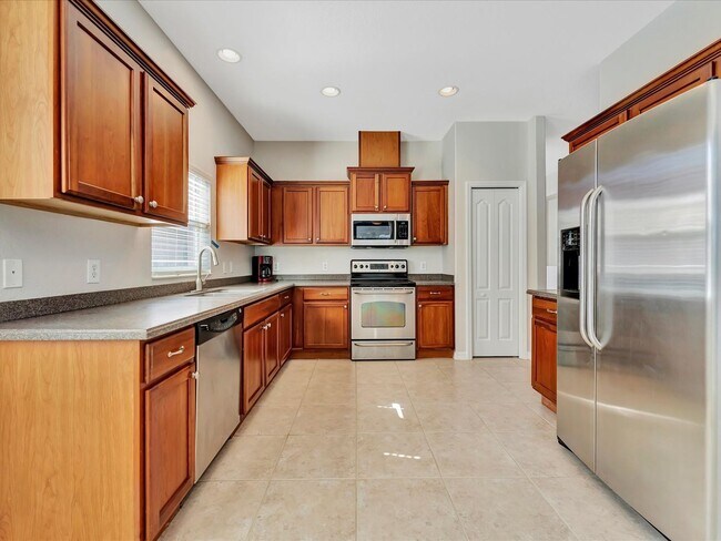 Building Photo - Pristine 4 bed/ 2 bath Annual Rental in Stoneybrook of Venice