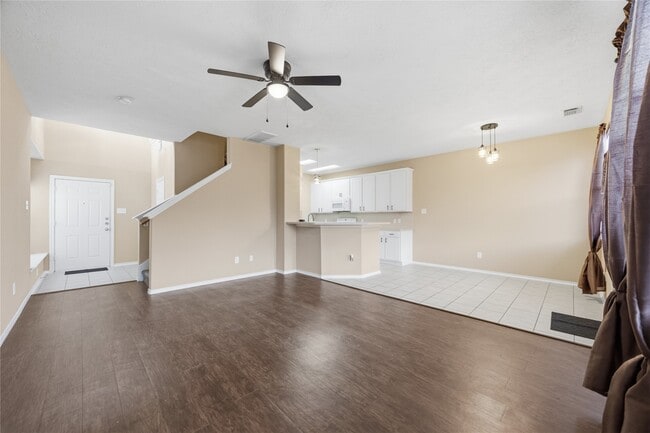 Building Photo - 8813 Elm Drake Ln