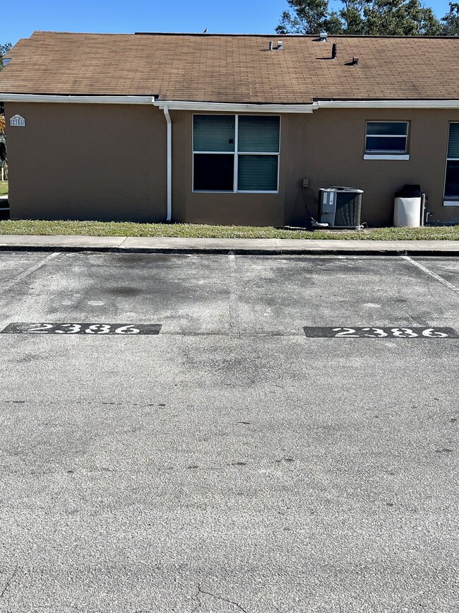 Building Photo - 2386 Harbor Town Dr