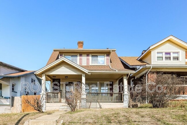 Building Photo - 4009 E 3rd St