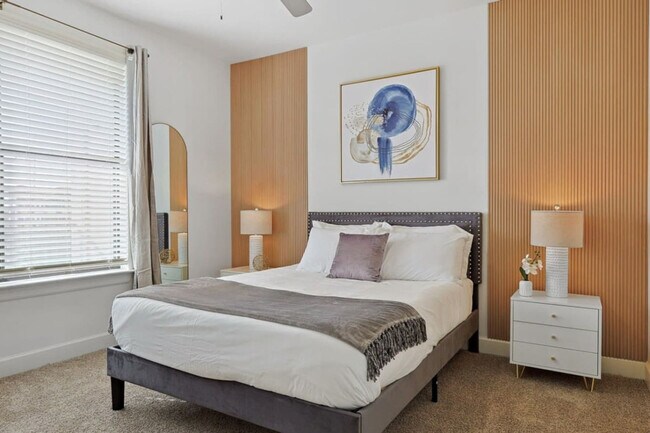 Building Photo - 5445 Town and Country Blvd