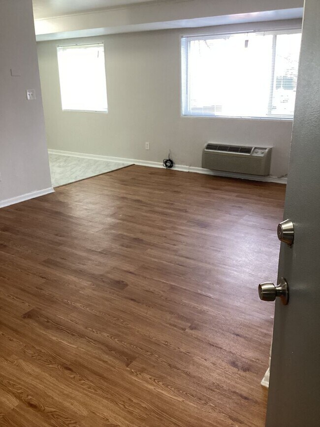 Interior Photo - Montgomery House