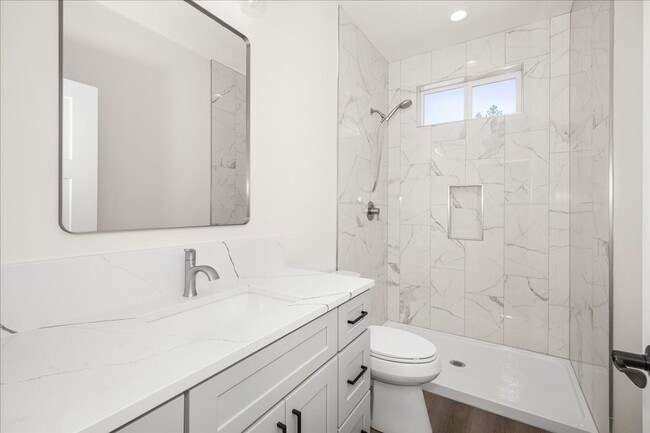 Building Photo - $3,800 - 4 Bed / 3 Bath Stunning Brand New...