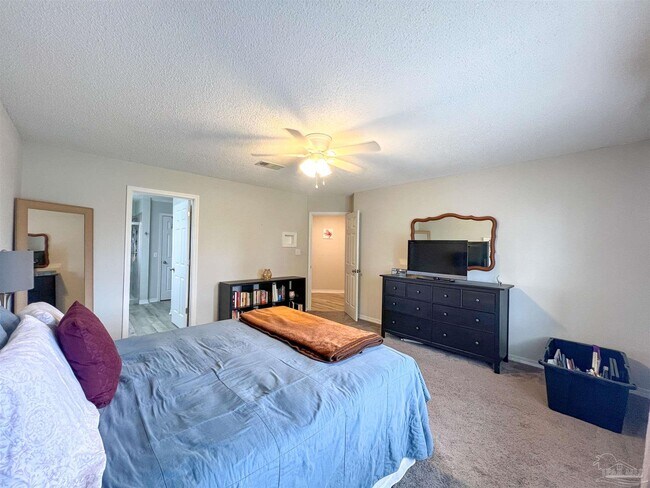 Building Photo - 8036 Grand Bahama Dr