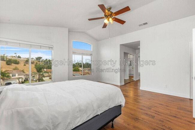 Building Photo - 953 Gallery Dr
