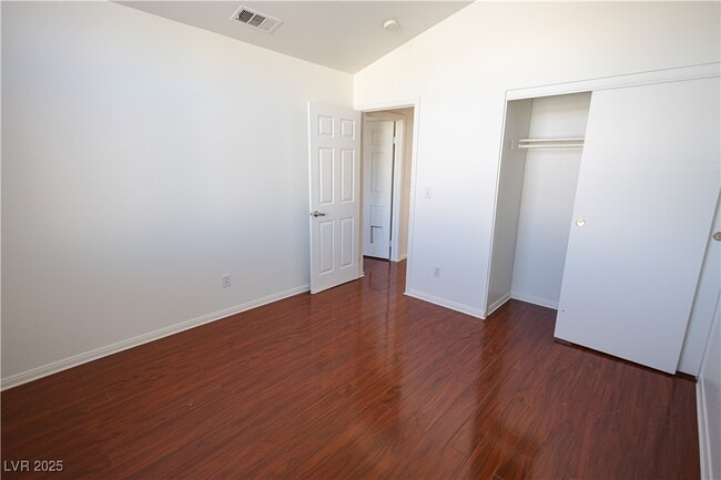 Building Photo - 7873 Laurelton Pl