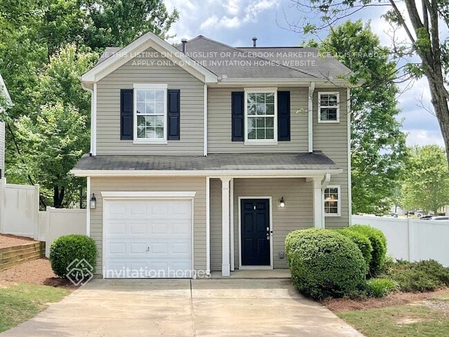 Building Photo - 415 Sureyya Dr