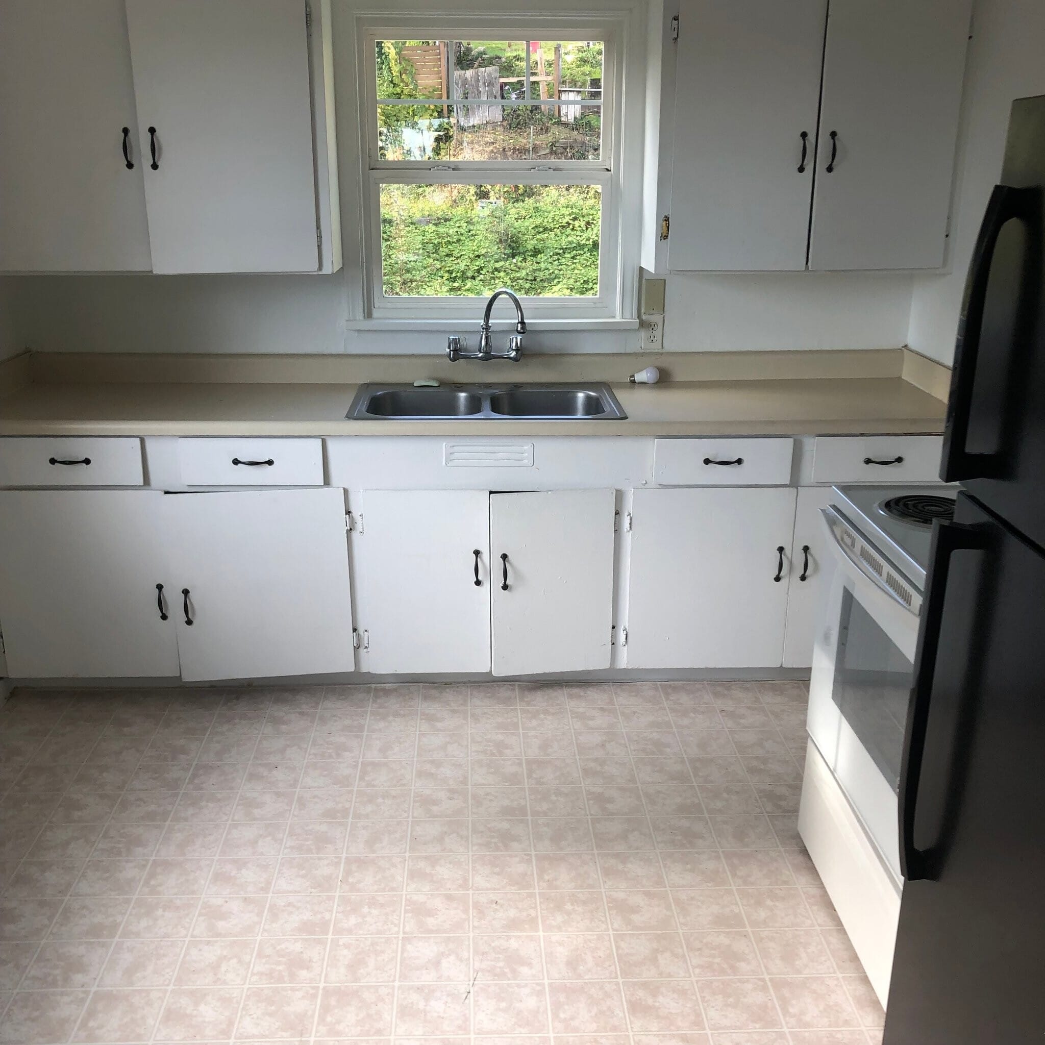 Building Photo - 519 S Summit Ave