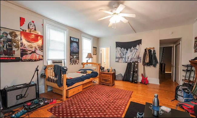 Building Photo - 413 N 33rd St