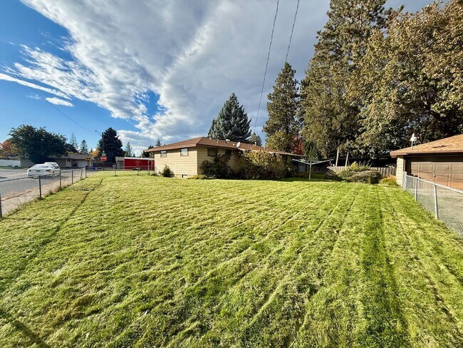 Primary Photo - 6704 Spokane