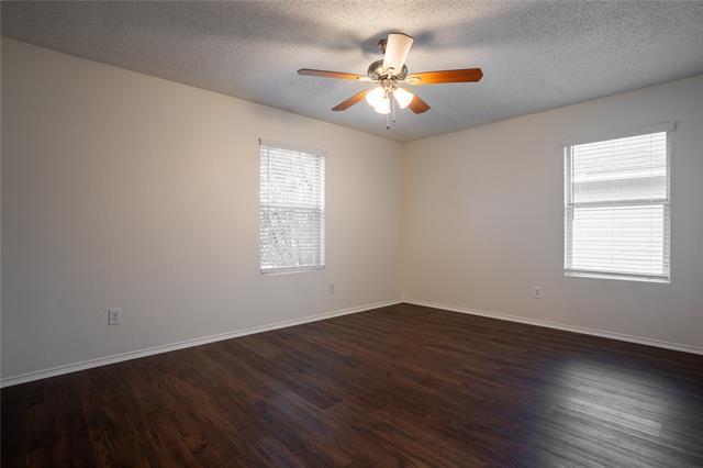Building Photo - 4600 Waterford Dr