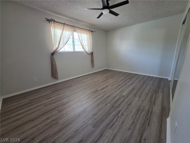 Building Photo - 2725 Colanthe Ave