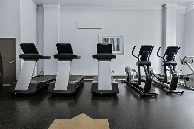 Building Photo - 700 S Harbour Island Blvd