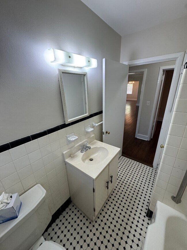 Building Photo - FOR RENT - Haymount Charmer