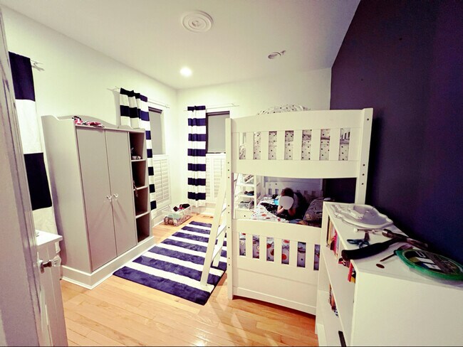 Building Photo - 502 Bright Meadow Dr