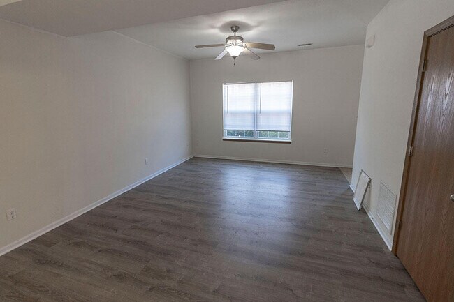 Building Photo - 1621 Citadel Dr